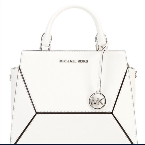 Jet Set Large Logo Crossbody Bag in BLACK - Sale | Michael  Michael Kors